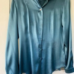 Burberry Silk Charmeause Emerald Green Blouse. Size 6